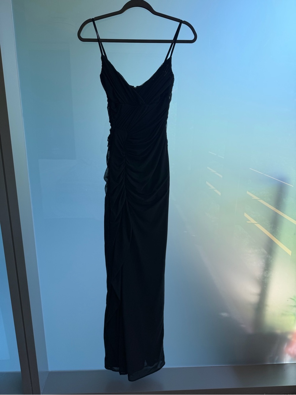 House of CB Black Issey Mesh Gown - Picture 4 of 5